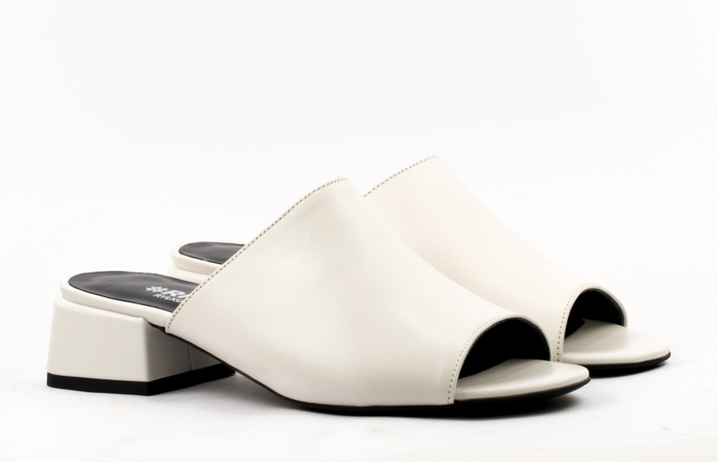 Женские Шлёпанцы Натур. Кожа RYLKO * 007