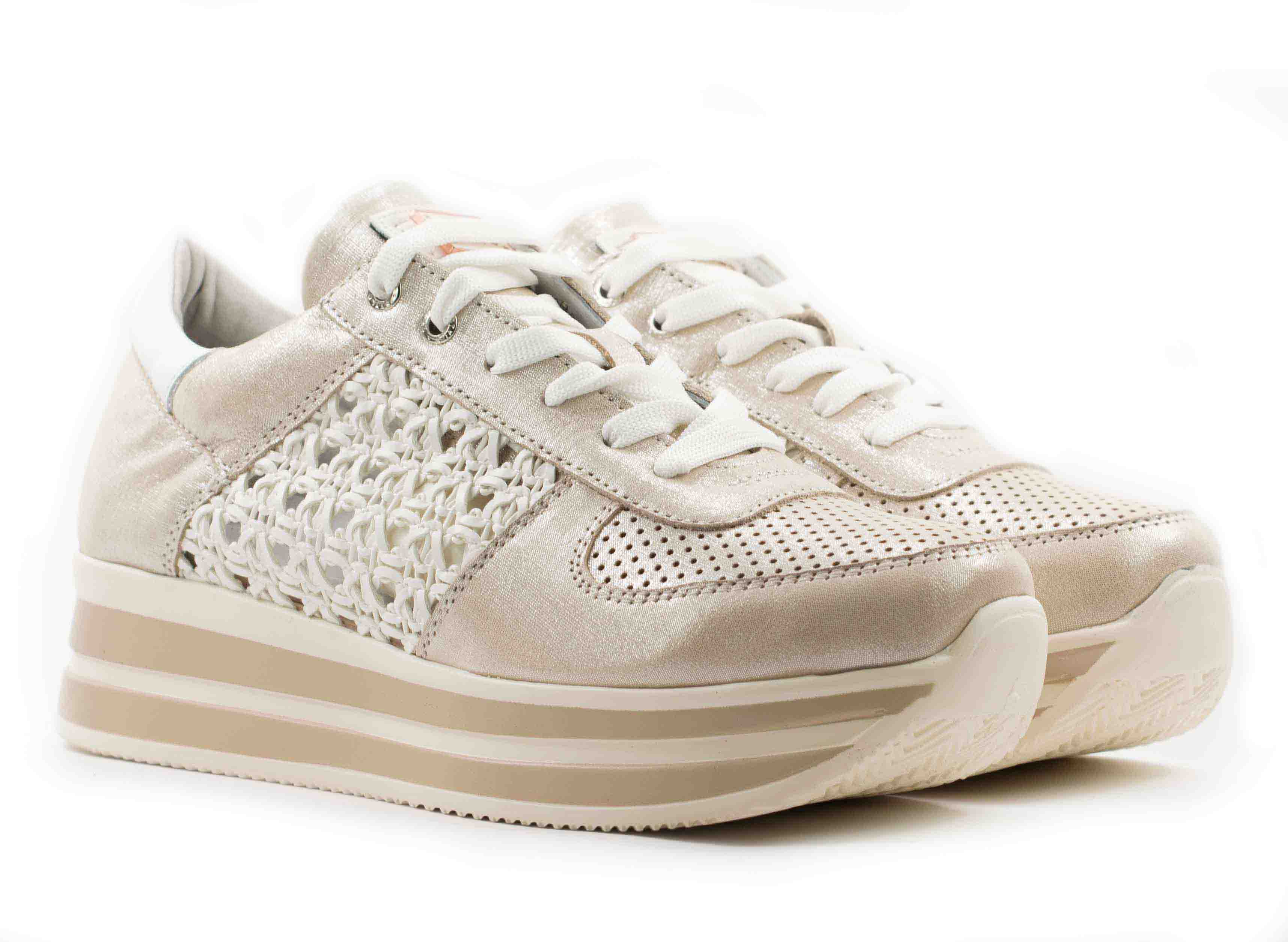 Женские Кроссовки Натур. Кожа SELESTA * t71021-179