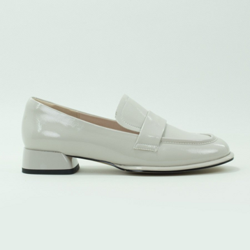 Женские Туфлі лофери Натуральний лак  IVA * 23T022-C314